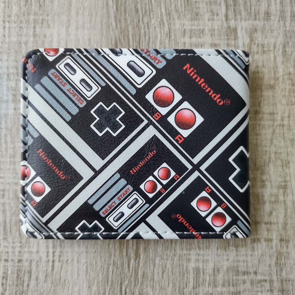 NEW control Nintendo men's wallet - Picture 2 of 3
